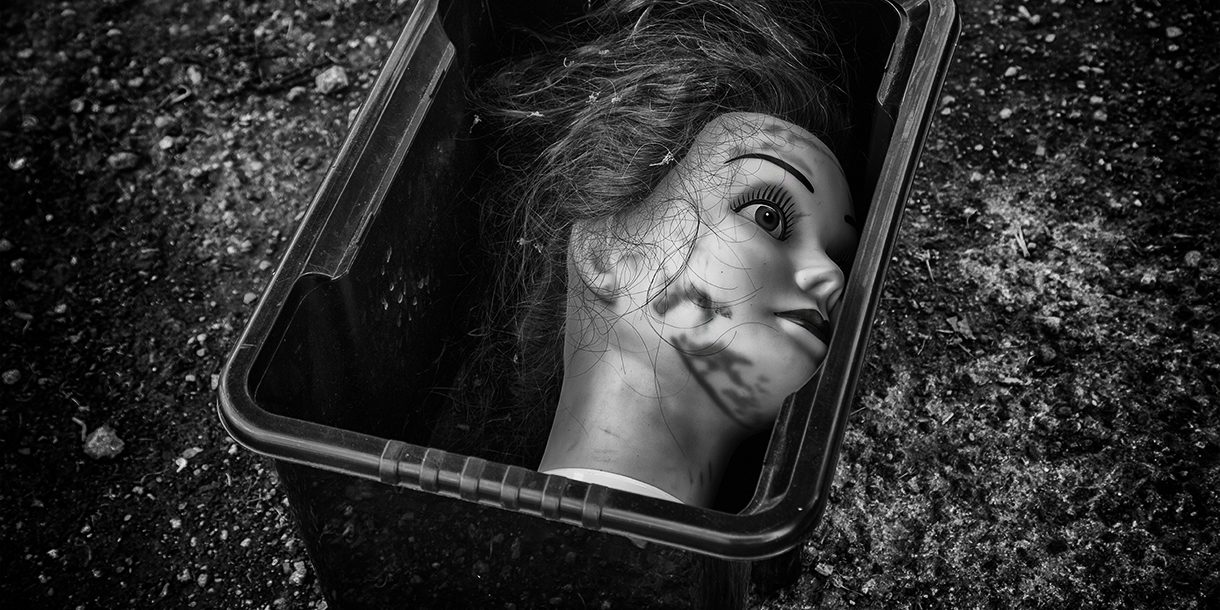 head in a box - bath street photography