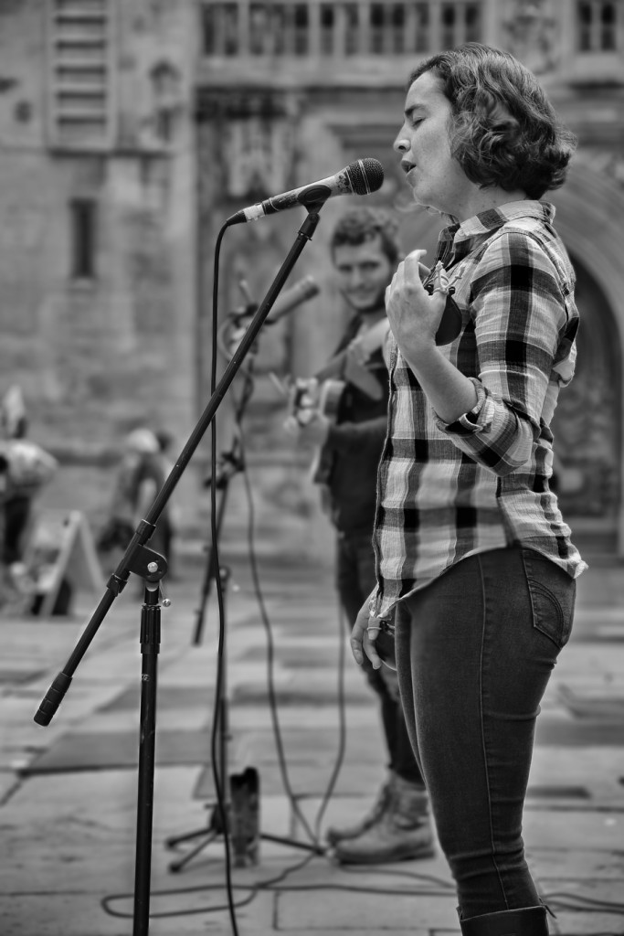 singers - UK street Photography