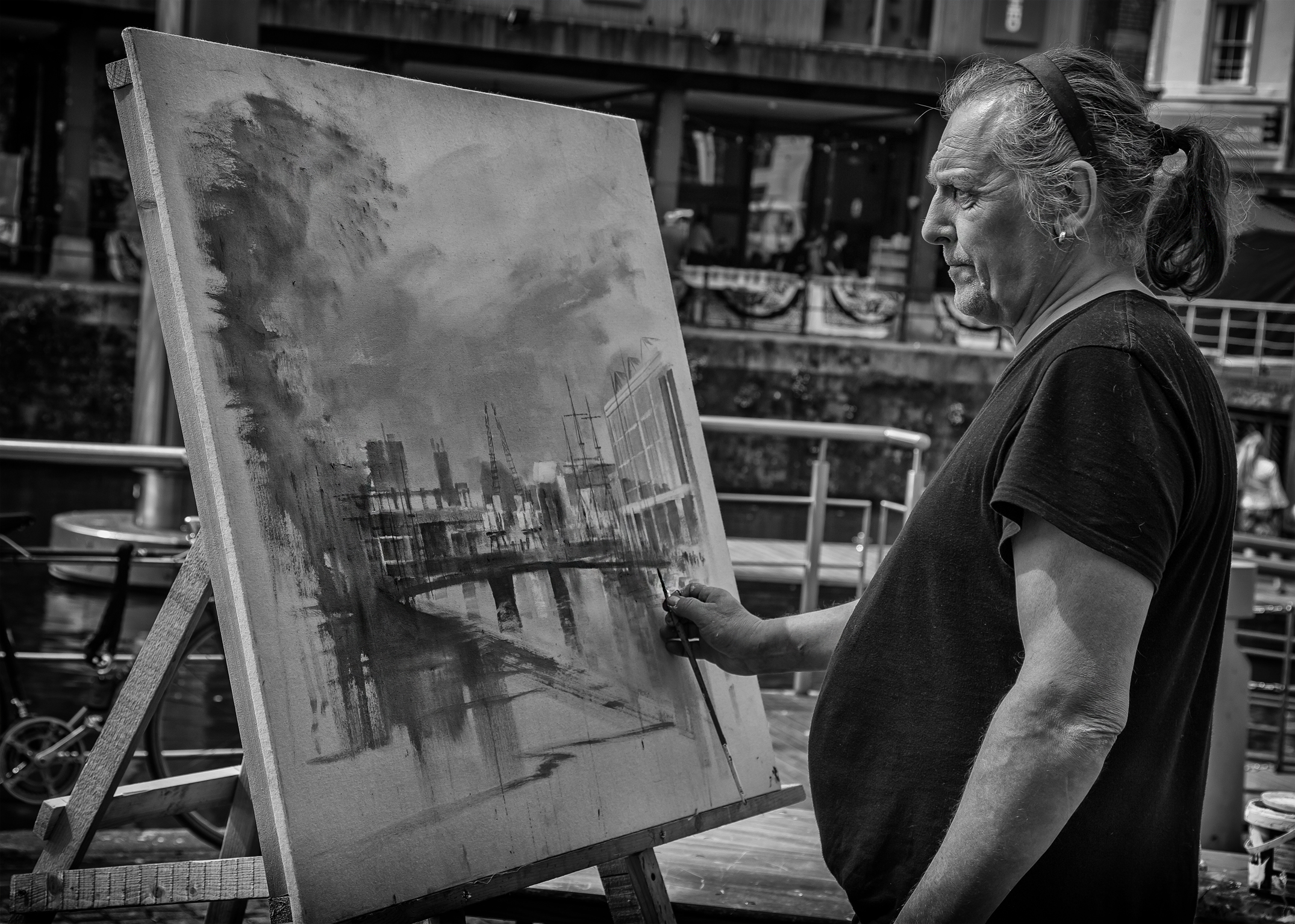 Street portrait - harbour artist